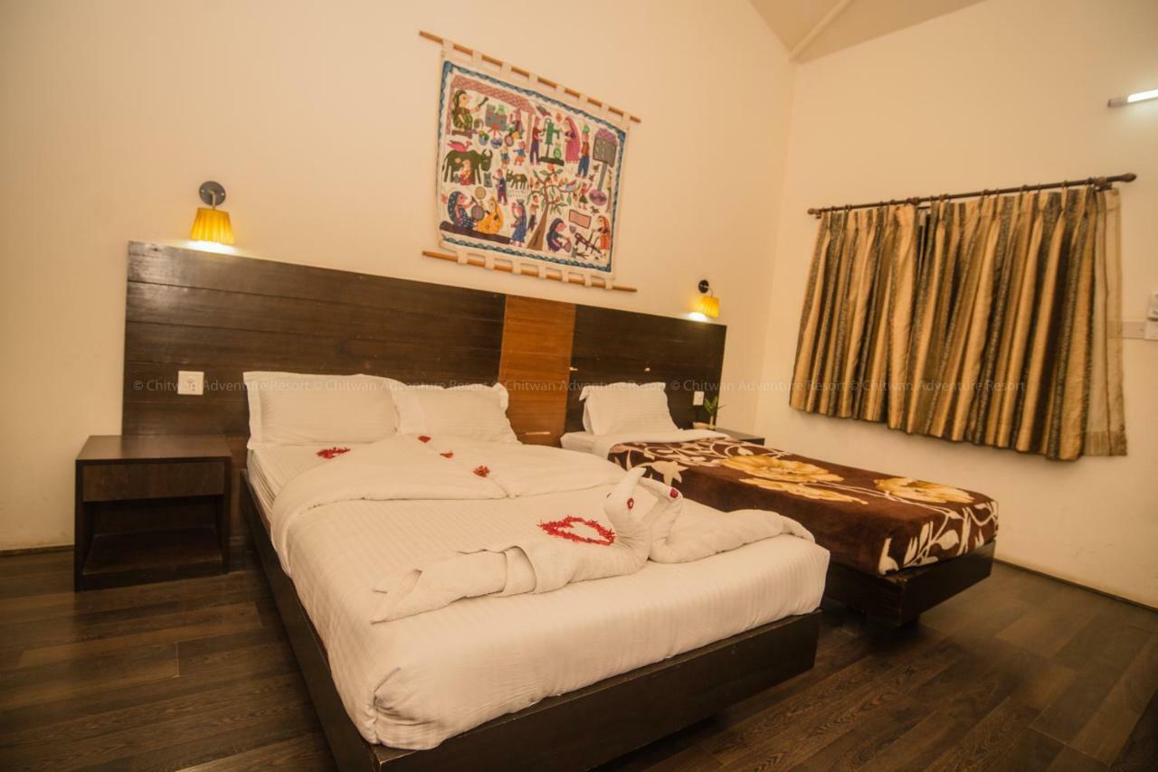 Chitwan Adventure Resort Sauraha Eksteriør billede